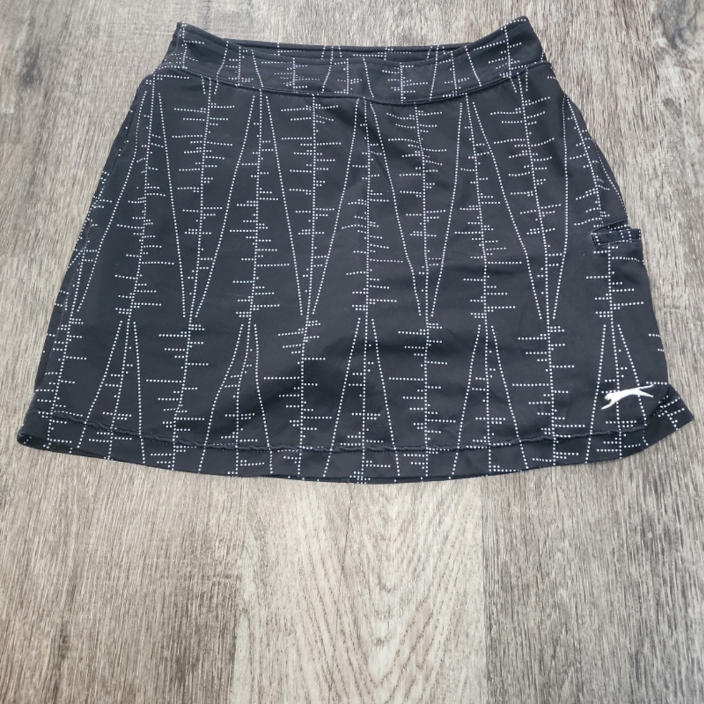 Slazenger Black Mini Skirt with Geometric Pattern